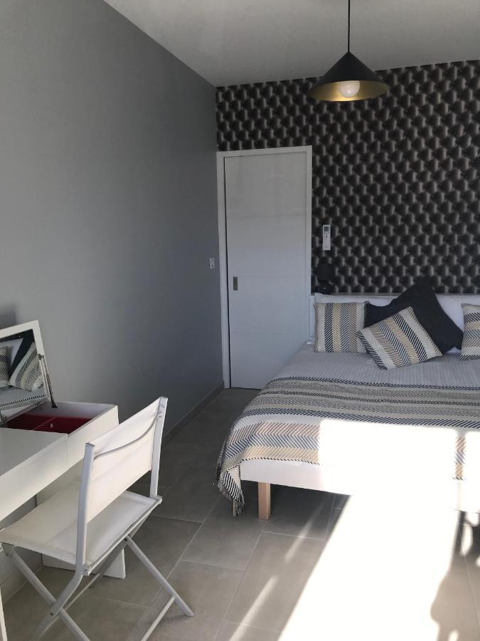 Appartement Plein Centre Saint Florent Face Au Port Экстерьер фото
